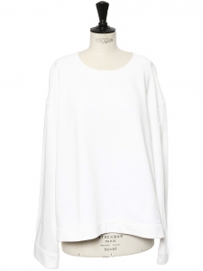Round neckline white cotton sweatshirt Retail price $398 Size L