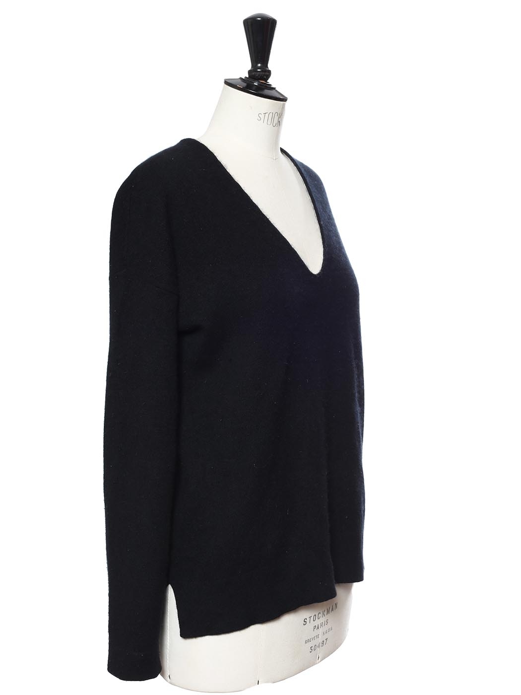 Louise Paris - ALLUDE CASHMERE V neck black thick cashmere wool sweater ...