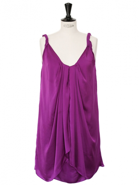 Robe de cocktail drapée et décolletée en satin violet prune Px boutique $385 Taille XS