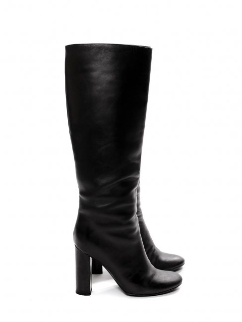 Black leather wooden heel boots Retail price €1000 Size 38