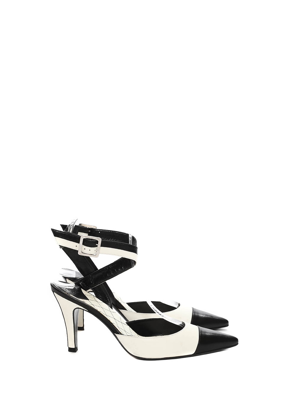 basen Løb pakistanske Boutique CHANEL Black and ivory white two-tone leather slingback pumps  Retail price €950 Size 36