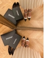 Escarpins bride cheville en cuir bicolore noir et crème Px boutique 700€ Taille 36