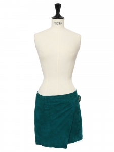 Mini jupe portefeuille Lauris en daim vert émeraude Prix boutique 285€ Taille 34