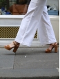 Sandales à talon et plateforme en suède camel prix boutique 625€ Taille 38