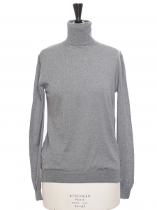 Grey virgin wool and silk turtleneck sweater Retail price €700 Size 36