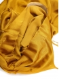 Robe fluide mi-longue à fines bretelles en satin jaune doré Taille 36