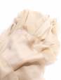 Robe décolleté et dos nu en soie beige rosé brodée de perles Prix boutique 3000€ Taille 36