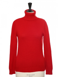 Bright red cashmere wool turtleneck sweater Retail price €1700 Size 36