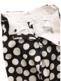 Pantalon droit à plie en satin de soie et laine blanc à pois noir Prix boutique 1200€ Taille 34