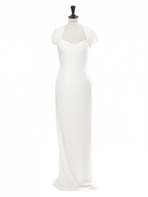 Robe de mariée longue blanche ceinturée par un ruban et un noeud Prix boutique €3700 Taille 34/36