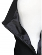 Robe de cocktail en jersey stretch noir drapé à l'épaule Px boutique 1600€ Taille XS