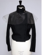 Veste courte en crêpe noir avec collerette en vinyle transparente Prix boutique 3000€ Taille 34
