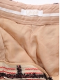 Pantalon droit court en laine et mohair beige à carreaux noir et rouge Prix boutique $1150 Taille 36