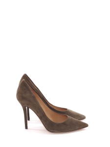 Pointy toe brown suede stiletto heel pumps Retail price €630 Size 38