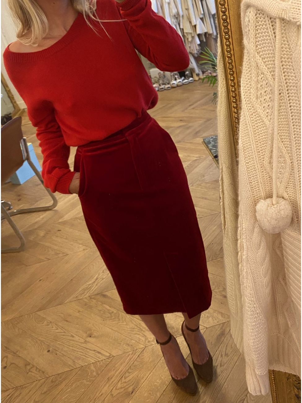 Boutique Cardinal red velvet high waist midi length skirt Retail price 