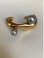 DARCEY Gold-tone brasse cuff bracelet with grey faux pearls Retail price €450