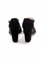 Escarpins à bride bout carré en suede noir et cuir nude Prix boutique 900€ Taille 37,5