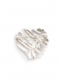 Broche coeur en laiton argenté avec logo YSL Prix boutique €300