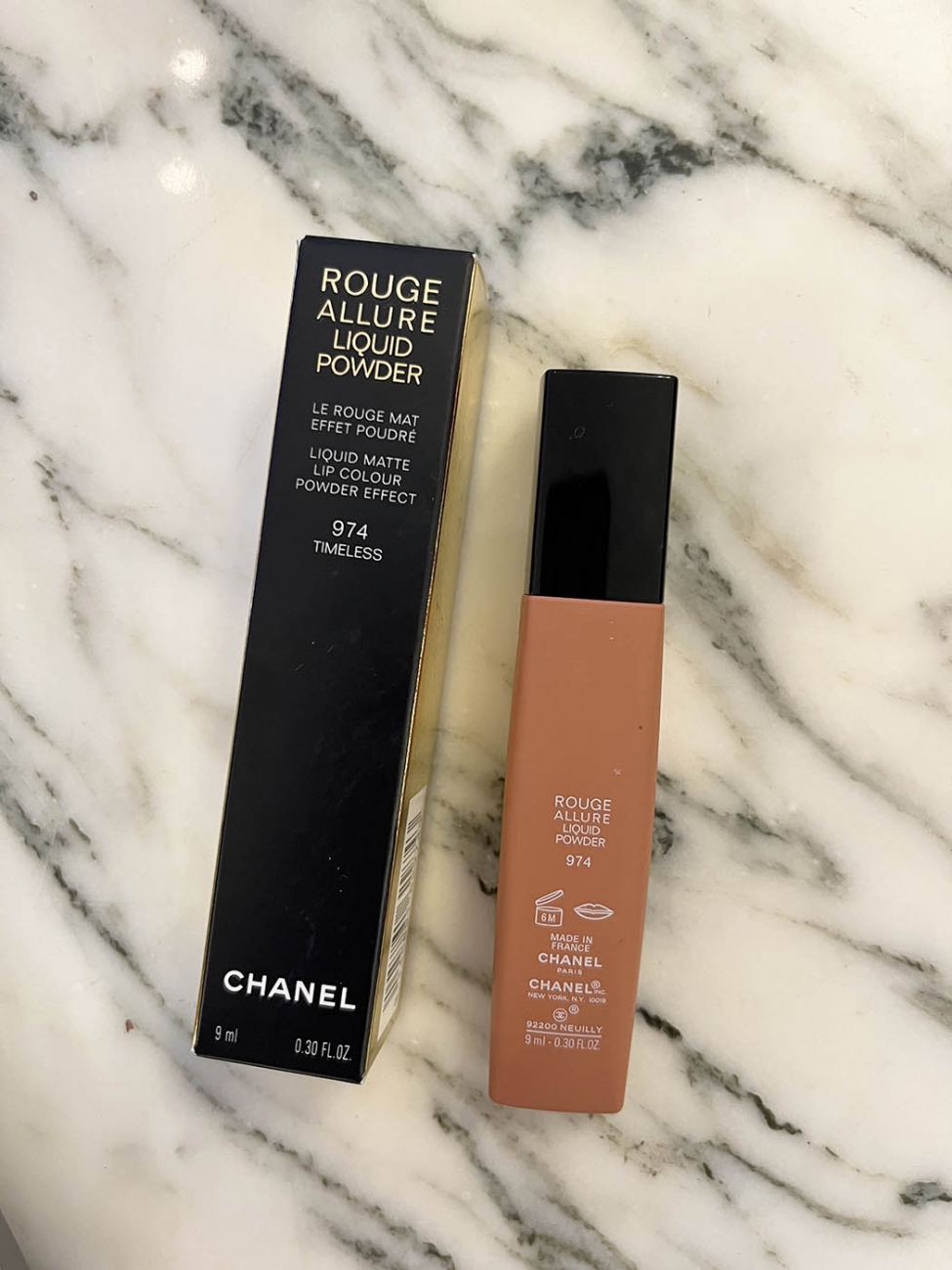 Boutique CHANEL LE ROUGE ALLURE Liquid Powder lipstick in pink 974 Timeless