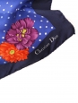 Foulard carré en twill de soie imprimé fleurs et pois bleu violet et orange Prix boutique 385€ Taille 79 x 79