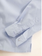 Chemise manches longues en coton bleu clair écusson chat noir Prix boutique $895 Taille 38