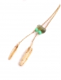 Collier Feather chaîne fine en vermeil dorée et pendentif plumes et perles vert et turquoise Prix boutique 160€