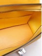 Sac à main à bandoulière Trapeze moyen modèle en cuir jaune et orangé Prix boutique 2200€